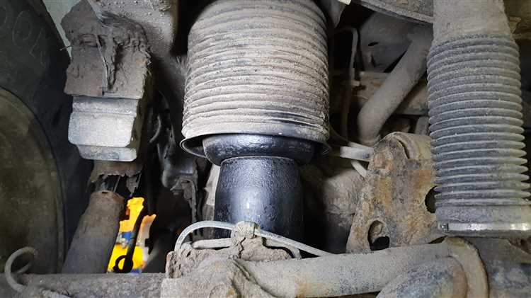 Удаление крепежных элементов устройства