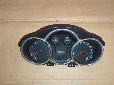 Обзор конструкции щитка Шевроле Круз